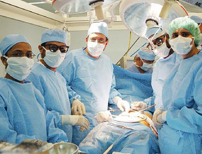 اول عملية تبادل كلى بين عائلتين غريبتين!! اول عملية تبادل كلى بين عائلتين غريبتين!!