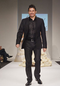 ما هي النصيحة التي يقدمها مصمم أزياء المشاهير لـ"هيفاء"؟ 