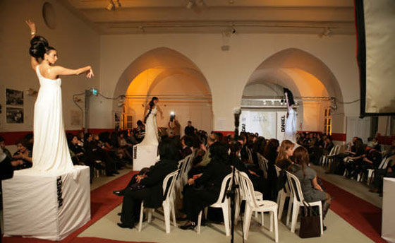 "ماضي، حاضر ومستقبل" "ماضي، حاضر ومستقبل"