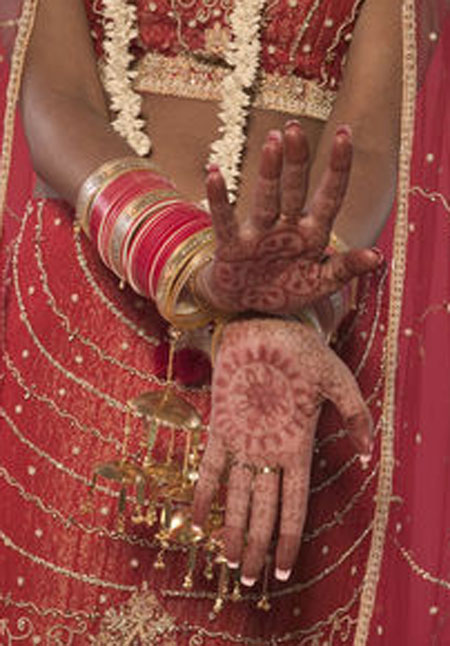 الأساور الضخمة.. الموضة لهذا الموسم! 