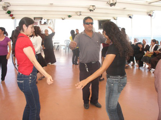 المنارة ترعى رحلة ترفيهية لمنتسبيها إلى منطقة طبريا المنارة ترعى رحلة ترفيهية لمنتسبيها إلى منطقة طبريا