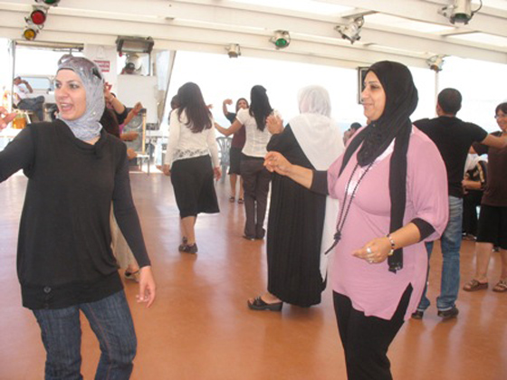 المنارة ترعى رحلة ترفيهية لمنتسبيها إلى منطقة طبريا المنارة ترعى رحلة ترفيهية لمنتسبيها إلى منطقة طبريا