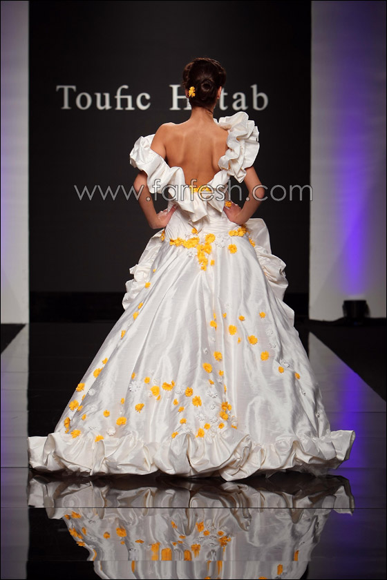 المصمّ توفيق حطب يغازل المرأة المثيرة!! المصمّ توفيق حطب يغازل المرأة المثيرة!!