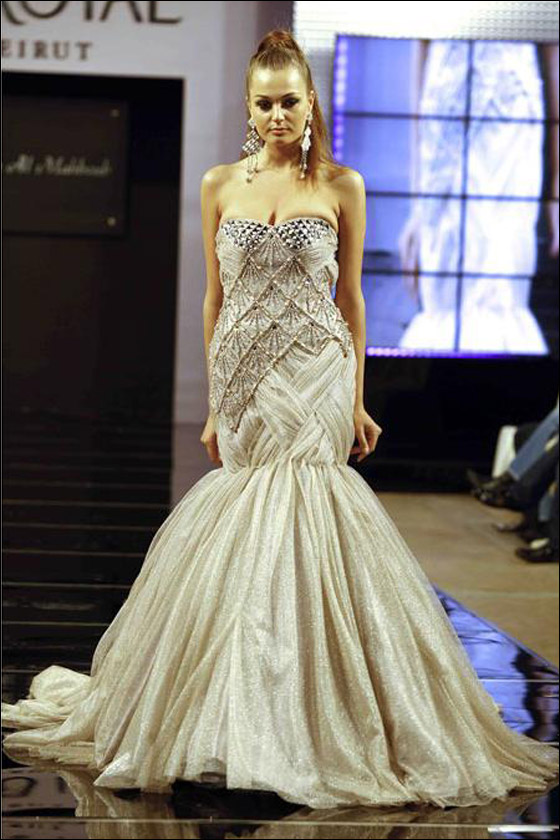 فساتين 2010 من تصميم أديبة محبوب 