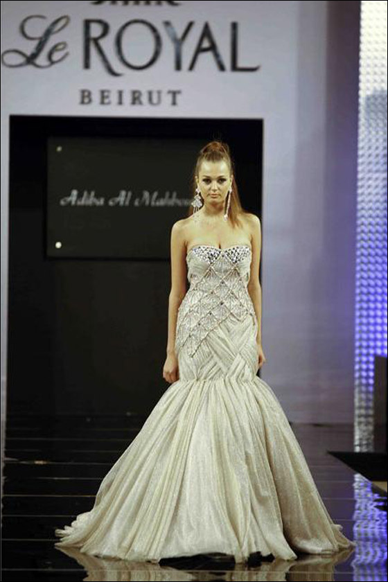 فساتين 2010 من تصميم أديبة محبوب 