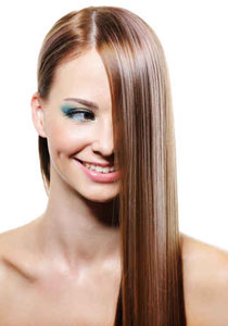 نقدم لكم طريقة سهلة لفرد وتمليس الشعر!!