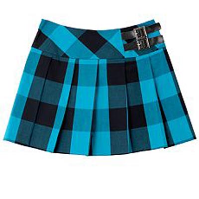 التنانير سمة الأنوثة