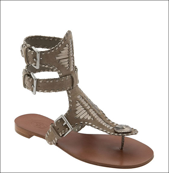 اليكم أجمل وأريح صنادل موضة 2010!