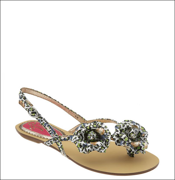 اليكم أجمل وأريح صنادل موضة 2010!