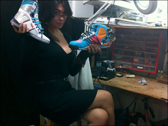 جديد في Nike: آحذية آلية تربط نفسها بنفسها!