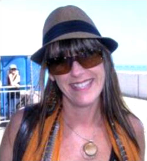 طبيب يحفر اسم مريضته على رحمها!!