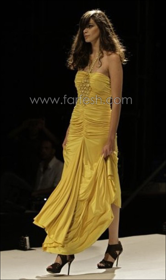 لبنان.. أول دولة يتم بها عرض أزياء على عرض الجسر وطوله!!