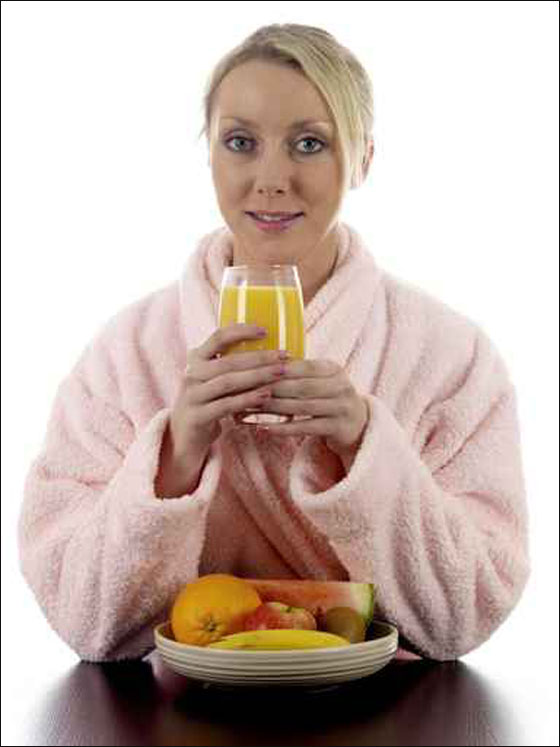 اليكم طريقة تحضير عصير الموز والبرتقال!