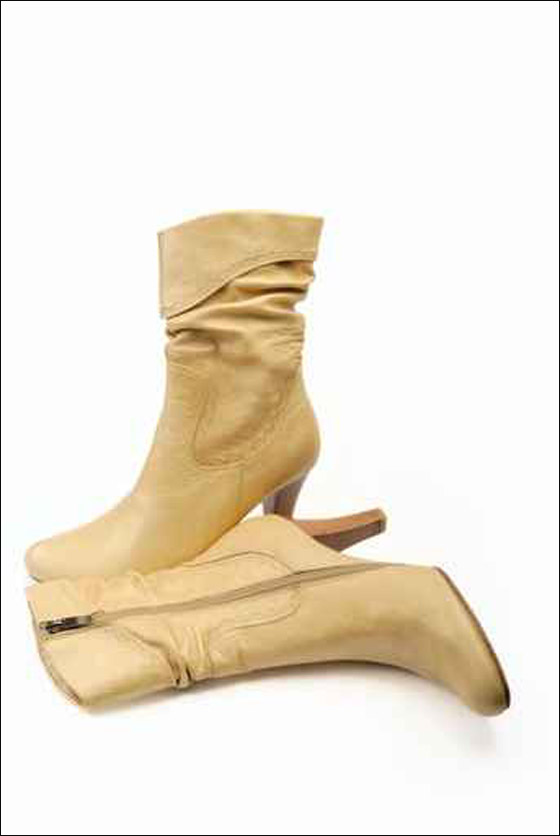 نقدم لك سيدتي.. اجمل جزمات الشتاء!