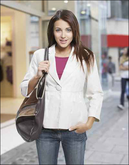 شايف يقدم لك أجمل حقائب اليد!