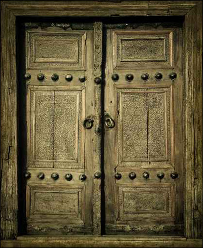 اروع تشكيلة من الابواب الخشبية.. لجمال بيوتكم!