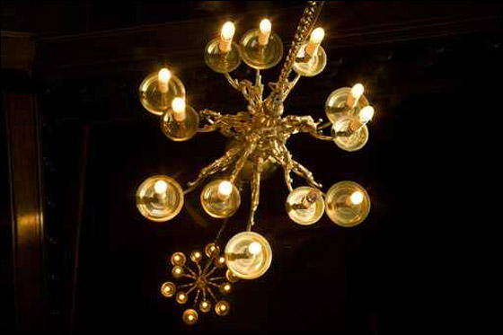 لاضاءة منزلك اليك.. اروع الثريات الخلابة!