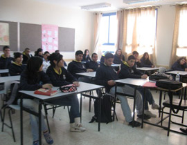 المنارة تواصل تمرير ورشات عمل توعوية في ثانوية اكسال 