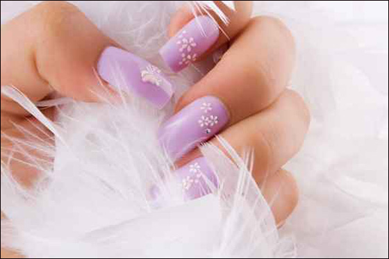 اليكن.. مجموعة رائعة من طلاء الاظافر متعددة الالوان!!