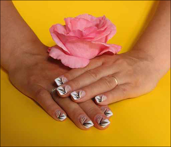 اليكن.. مجموعة رائعة من طلاء الاظافر متعددة الالوان!!