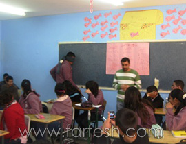 المنارة تنظم ورشات عمل توعوية في مدرسة الرينة الثانوية