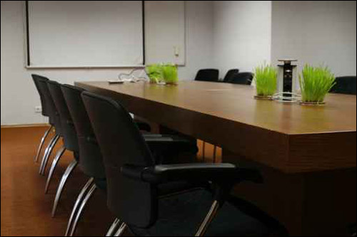 اليكم.. تشكيلة من اجمل واحدث الطاولات الخشبية! 