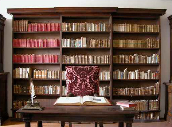 اليكم.. تشكيلة رائعة من المكتبات البيتية!!