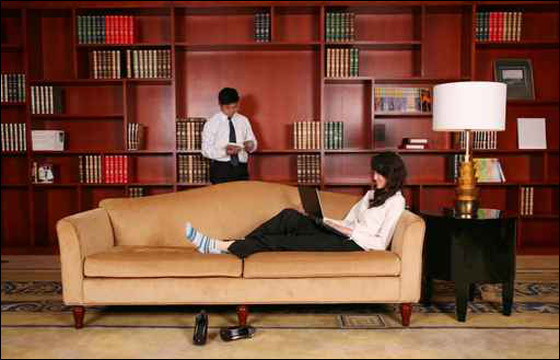 اليكم.. تشكيلة رائعة من المكتبات البيتية!!