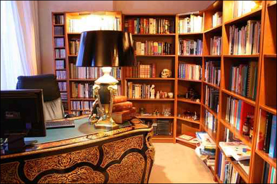 اليكم.. تشكيلة رائعة من المكتبات البيتية!!