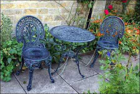 الديكور الأزرق يزين منازلكم!! 