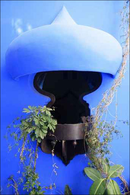 الديكور الأزرق يزين منازلكم!! 