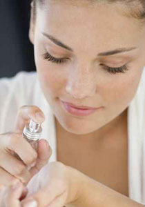 اليك اهم النصائح لشراء العطور المثيرة لعام 2011!!