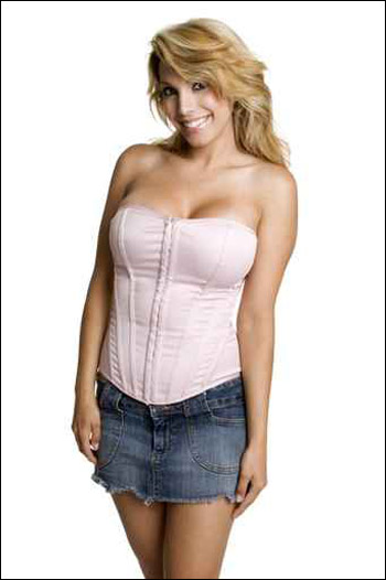 لكل فتاة.. اليك اجمل تشكيلة من التنانير القصيرة!!