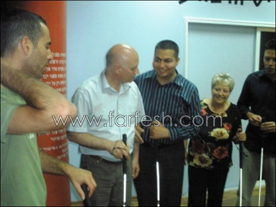 المنارة تنظم رحلة إلى حوار في الظلام لنادي أصدقائها 