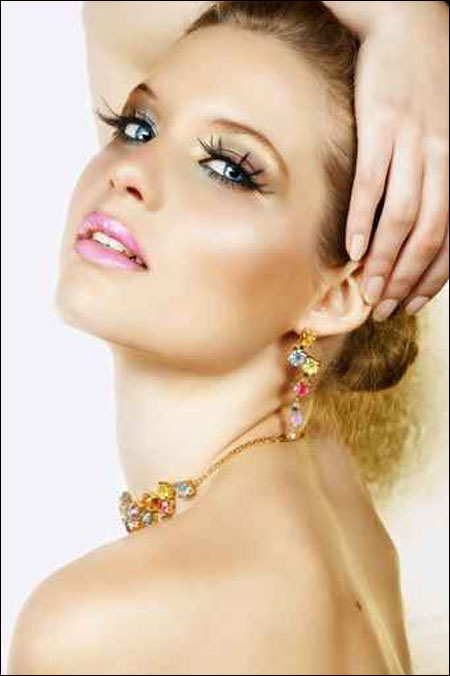 اليكن ايتها الفتيات.. مجموعة اكسسوارات مميزة! 