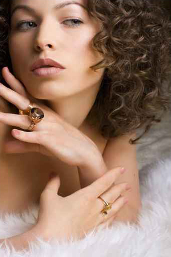 اليك سيدتي.. تشكيلة مميزة من الخواتم!!