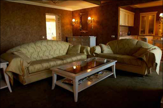 اليكم.. مجموعة مميزة من اطقم الصالون!!