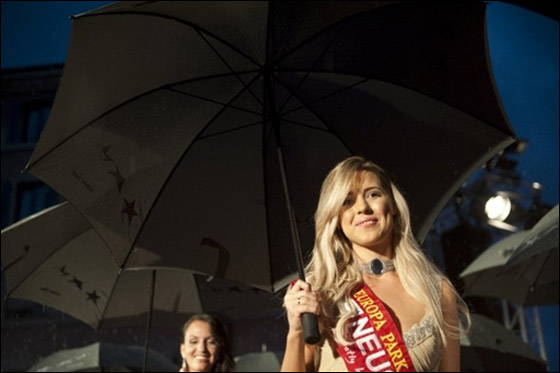 بالصور.. نيوزيلندية تحصد لقب ملكة جمال مونديال سيدات 2011