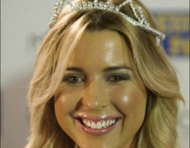 بالصور.. نيوزيلندية تحصد لقب ملكة جمال مونديال سيدات 2011