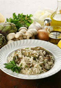 اليكم طريقة تحضير الدجاج المحمر مع صلصة وارز بالثوم