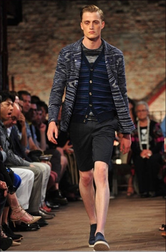 بالصور.. الأزياء العصرية لربيع وصيف 2012