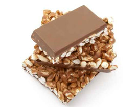 شايف يقدم لكم كعكة "رز منفوخ مع شوكلاطة"!!