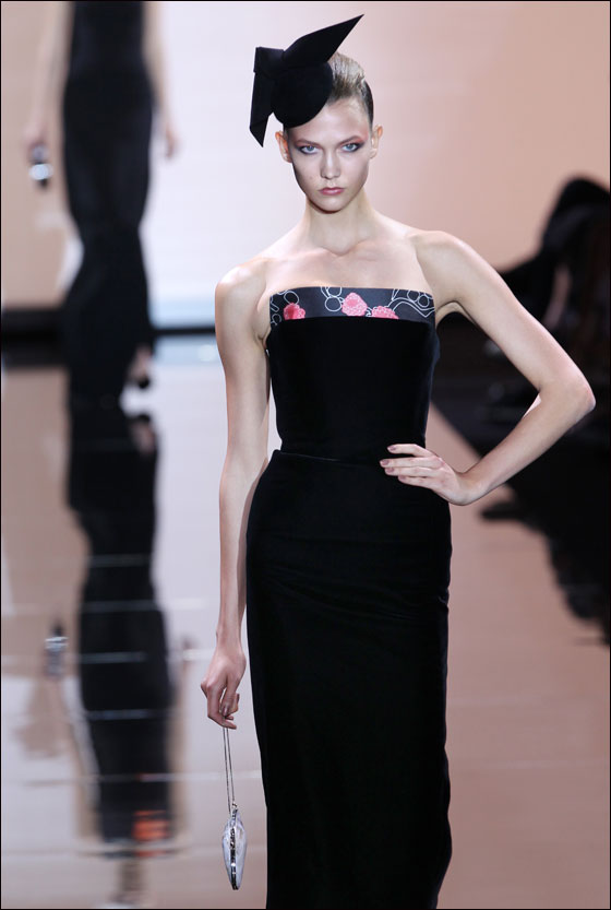 انطلاق اسبوع الازياء الراقية لخريف شتاء 12/2011 في باريس