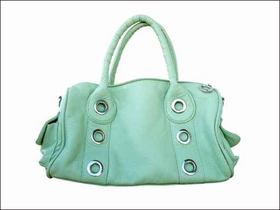 شايف يعرض مجموعة مميزة من الجزادين 