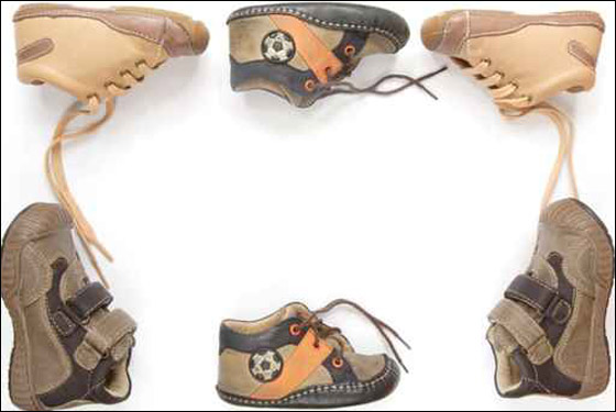 "شايف" يقدم لكم انغش تشكيلة من احذية الاطفال!! "شايف" يقدم لكم انغش تشكيلة من احذية الاطفال!!