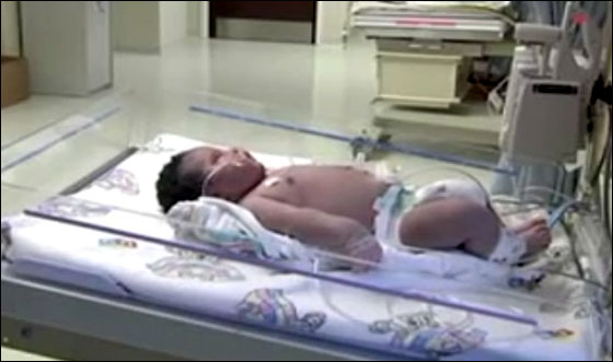 تكساس: ولادة اضخم مولود يزن 7 كغم متخطيا توقعات الاطباء!!