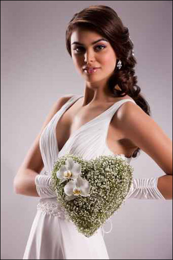 اليكم تشكيلة فساتين زفاف راقية وناعمة جدا تناسب الاميرات! اليكم تشكيلة فساتين زفاف راقية وناعمة جدا تناسب الاميرات!