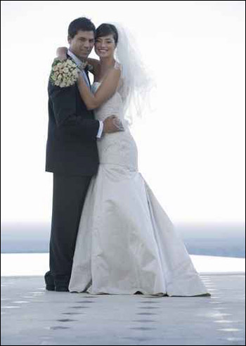 اليكم تشكيلة فساتين زفاف راقية وناعمة جدا تناسب الاميرات! اليكم تشكيلة فساتين زفاف راقية وناعمة جدا تناسب الاميرات!