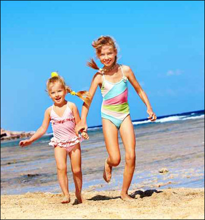 للفتيات الصغار.. نقدم لكن انغش تشيكلة لمايوهات السباحة!