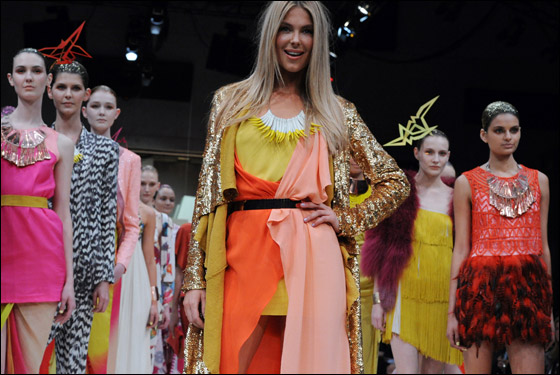 شايف ينقل لكم أروع الصور لأزياء صيف 2011 